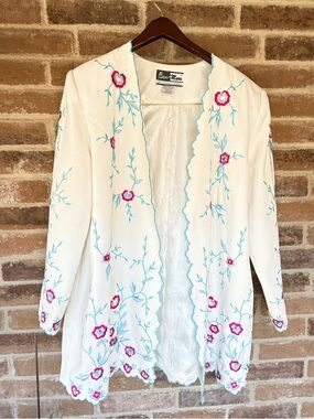 Vintage Ben Marc International White Open-Front Blazer with Pink Aqua Embroidery